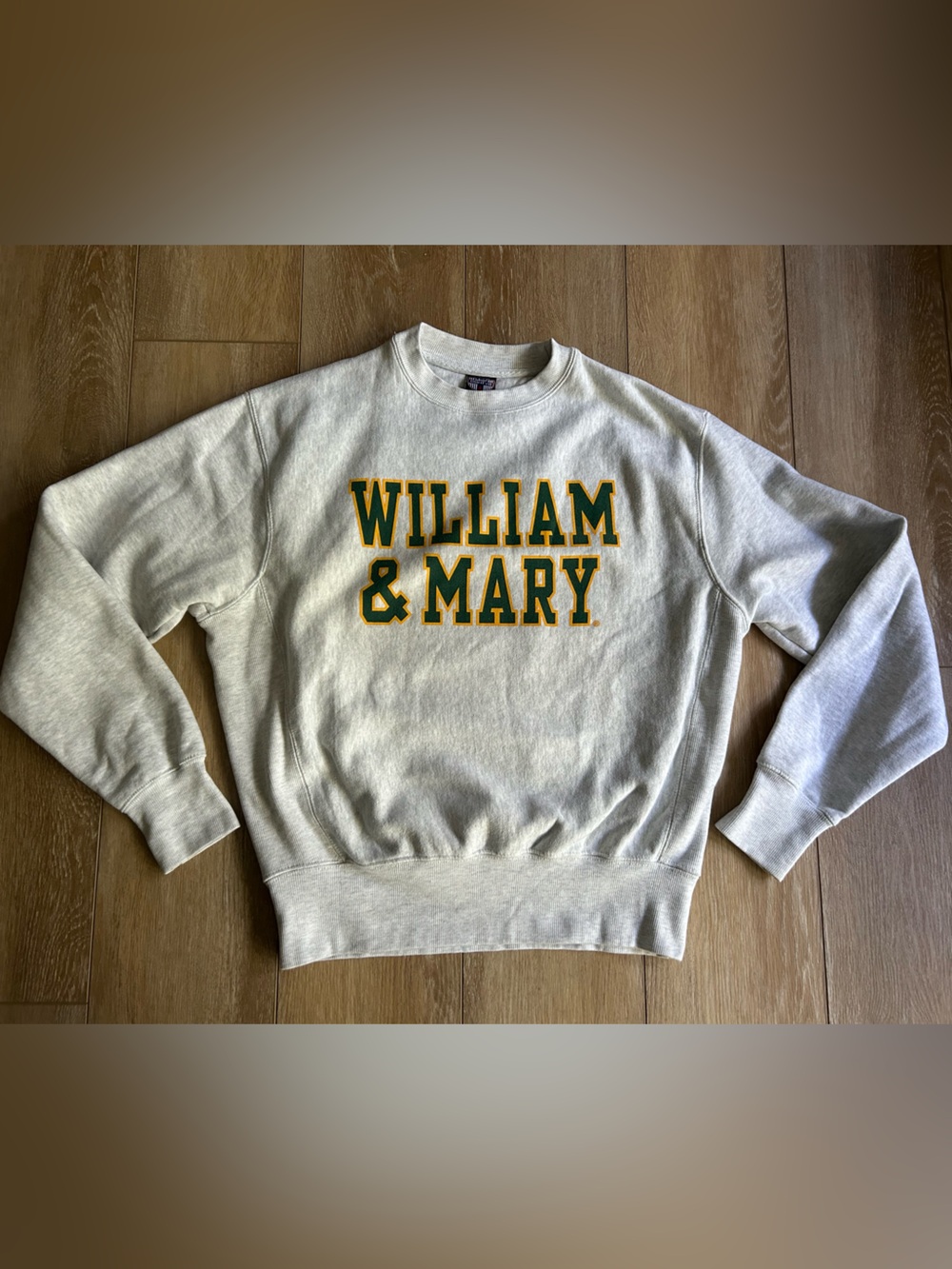 William & Mary College Crewneck Sweatshirt - Gray with Green & Gold Lettering